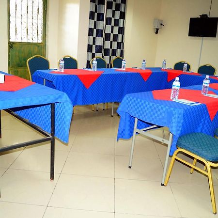 Coastgate Hotel Mombasa Zewnętrze zdjęcie